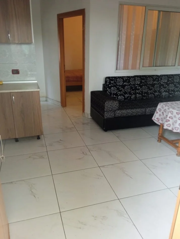 Tirane, jepet me qera apartament 1+1 Kati 0, 60 m² 250 € 