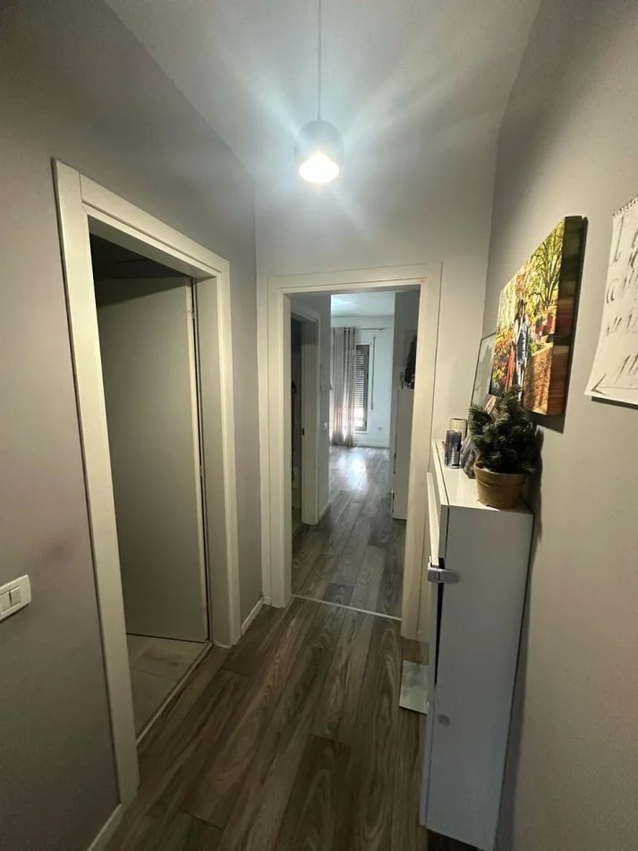 Tirane, shitet apartament 2+1+Ballkon Kati 4, 110 m² 320.000 € (Delijorgji)