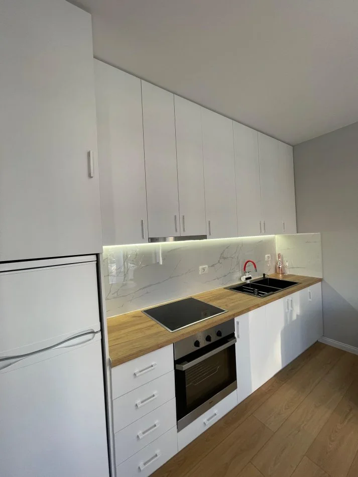 Tirane, shitet apartament 2+1 Kati 4, 89 m² 128.000 € (Bulevardi Migjeni ne Yzberisht)