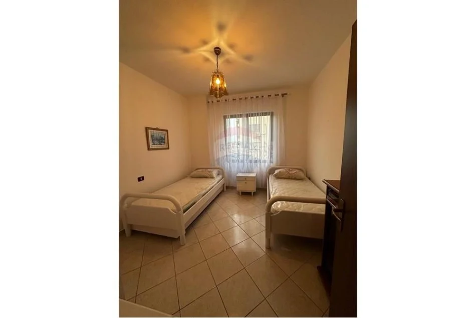 Tirane, jepet me qera apartament 2+1 Kati 4, 100 m² 550 € (Astir)