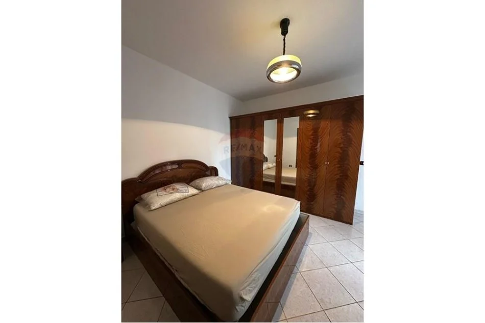 Tirane, jepet me qera apartament 2+1 Kati 4, 100 m² 550 € (Astir)