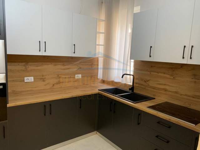 Durres, shitet apartament Kati 2, 87 m² 95.000 Euro (VOLLGA)