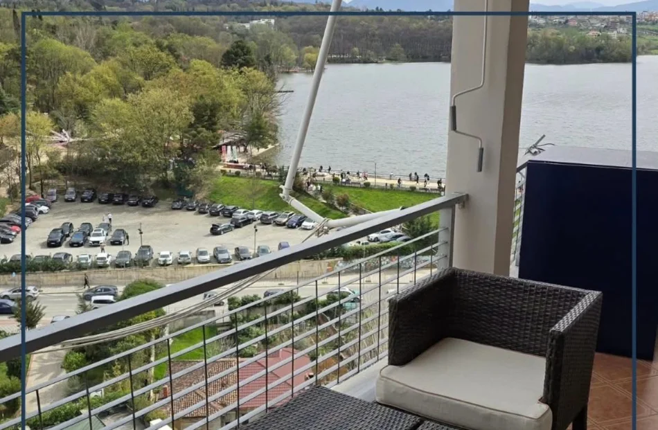 Tirane, jepet me qera apartament 2+1+Ballkon , 1.500 € (Rruga Kosovarëve)