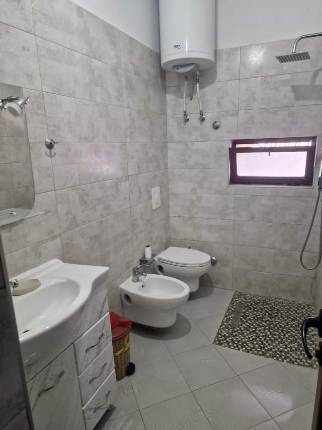 Tirane,Me qera apartament 3+1+BLK Kati 3, 120 m² 355 Euro Bulevardi Ri