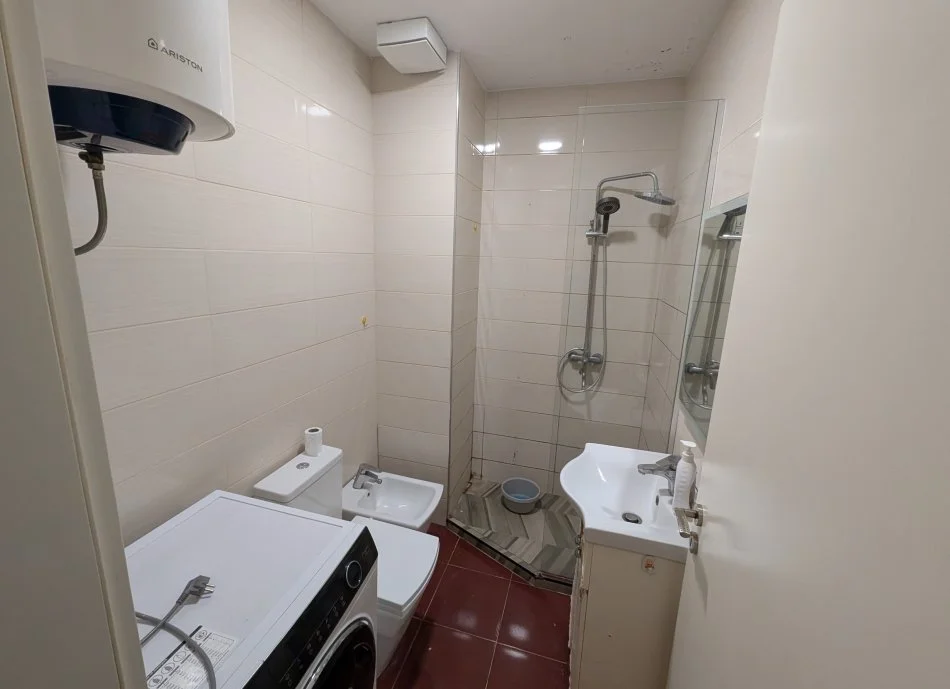 Tirane, shitet apartament 1+1 Kati 3, 61 m² 130.000 € (Kopshti Zoologjik)