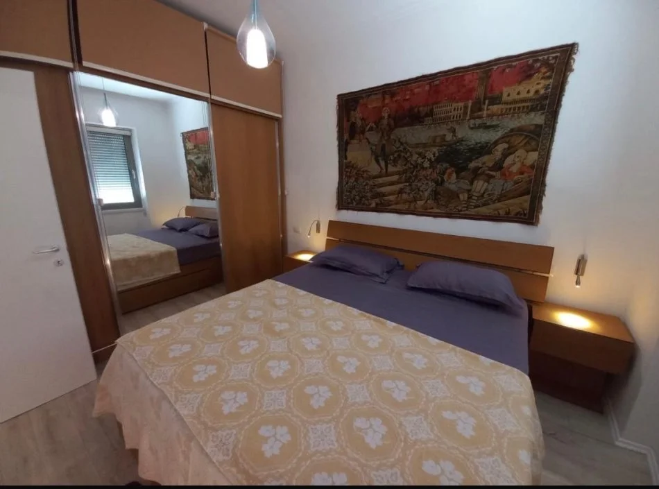 Tirane, jepet me qera apartament 1+1+Ballkon Kati 4, 68 m² 850 € (Abdyl Frasheri)