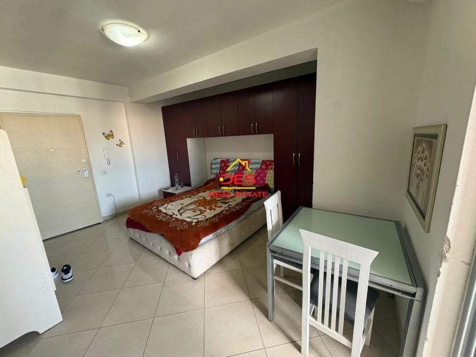 Vlore, shitet garsonier Kati 9, 34 m² 58.000 € (Rruga 1 Maji)