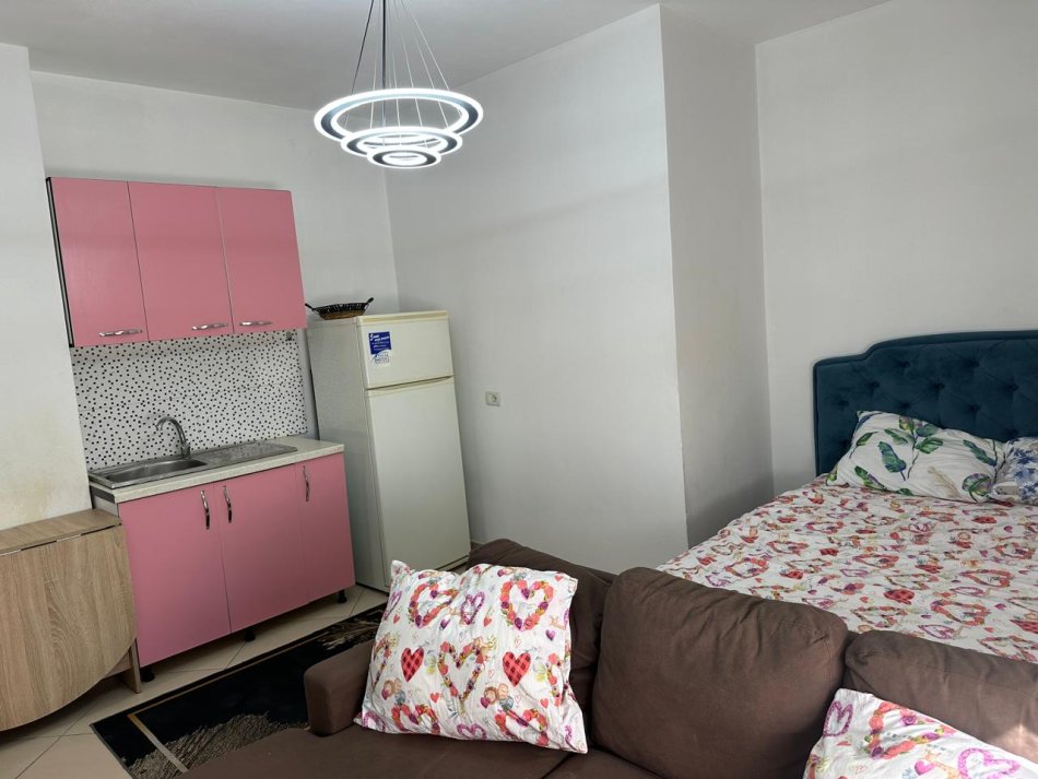 Tirane, shitet 1+1 Kati 4, 40 m² 64.000 €