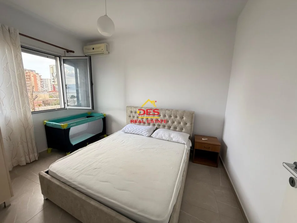 Vlore, shitet apartament 1+1+Ballkon Kati 2, 50 m² 160.000 € (Rruga Çamëria)