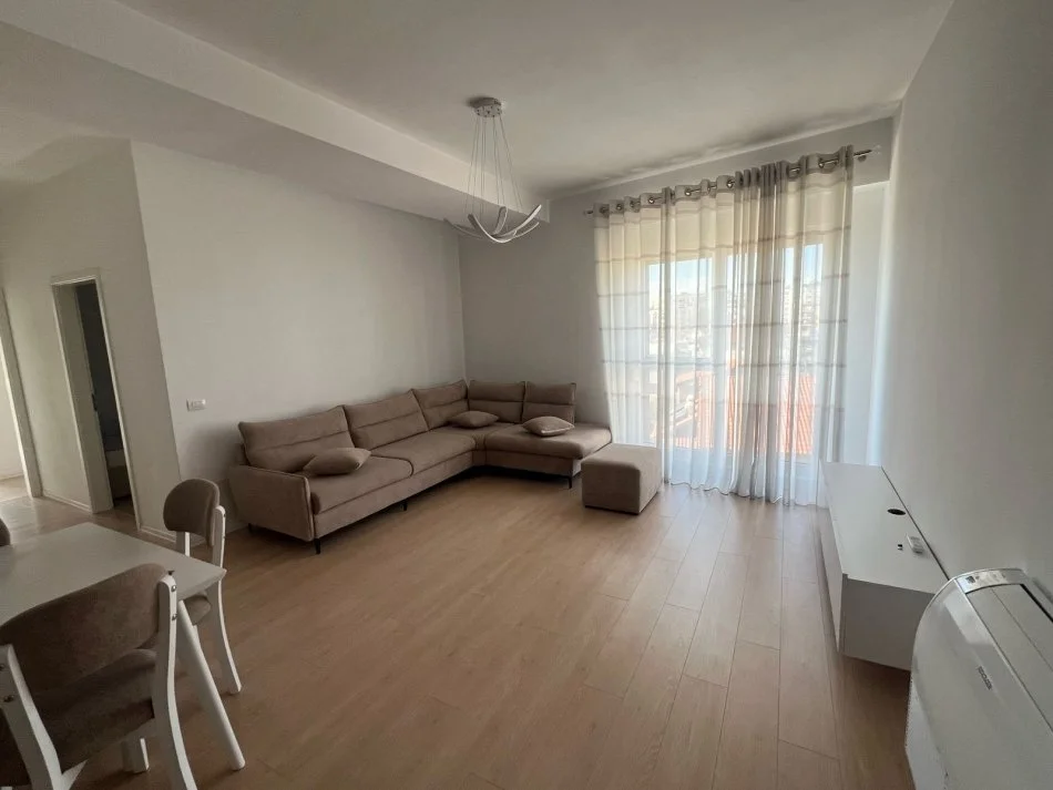 Tirane, jepet me qera Super  apartament 2+1+Ballkon Kati 4, 103 m² 600 € (jordan mija)