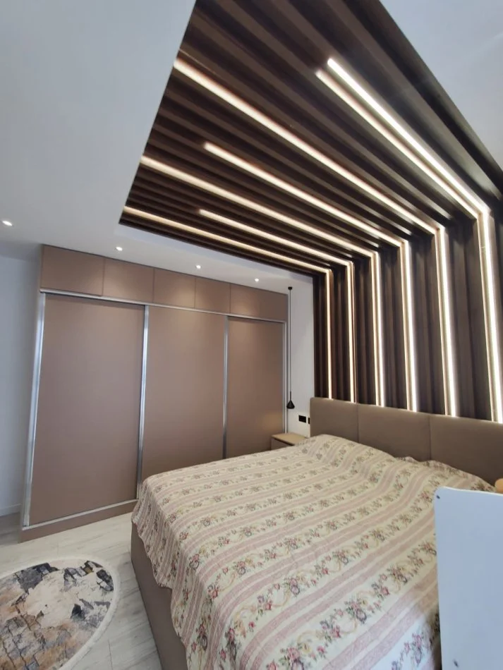 Qera, Apartament 2+1+2+Verandë, Fresk, Tiranë