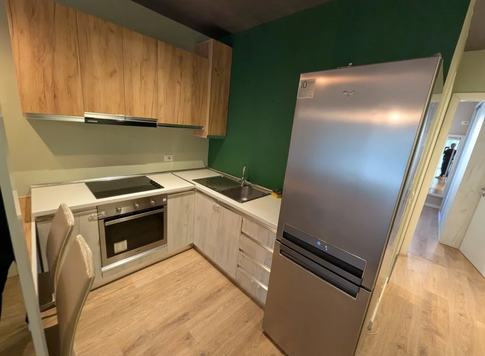 Tirane, shitet apartament 1+1 Kati 3, 61 m² 130.000 € (Kopshti Zoologjik)