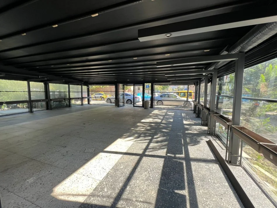 Tirane, shitet ambjent biznesi Kati 0, 112 m² 250.000 € (Rruga Irfan Tomini)