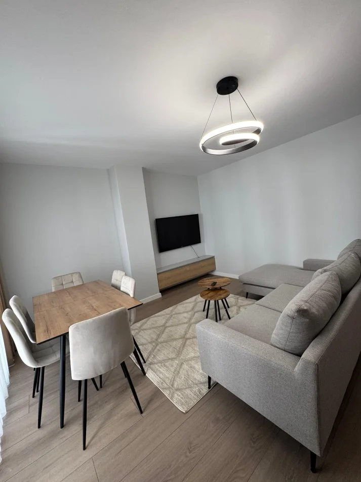 Tirane, shes apartament 2+1 Kati 3, 94 m² 135.000 € (Fresku)