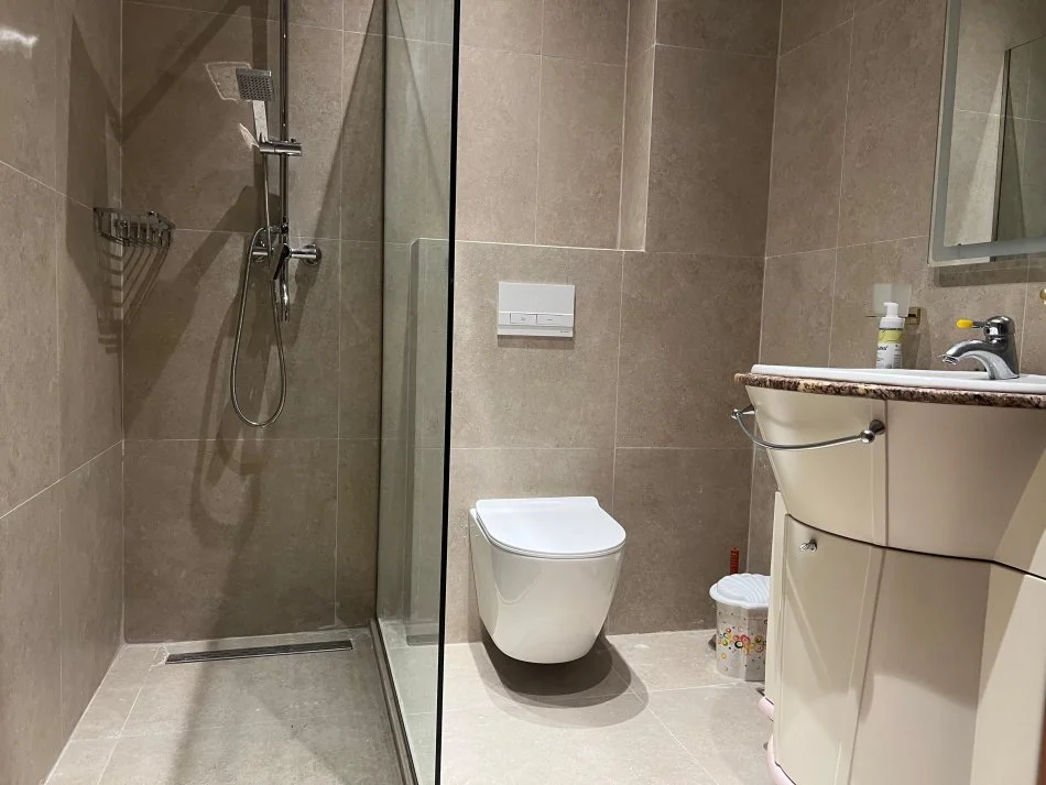 Tirane, jepet me qera apartament 2+1+Ballkon Kati 7, 1 m² 850 € (Rruga “Myslym Shyri”)