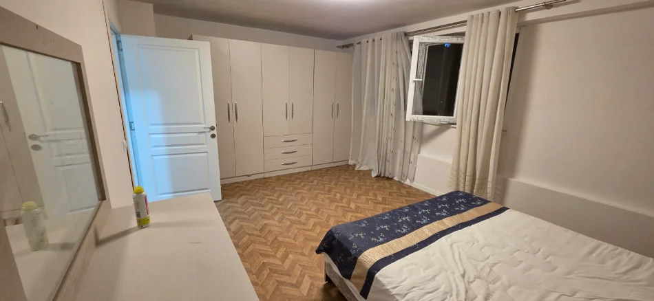 Tirane, shitet apartament duplex 2+1 Kati 1, 160 m² 160.000 € (Selite)