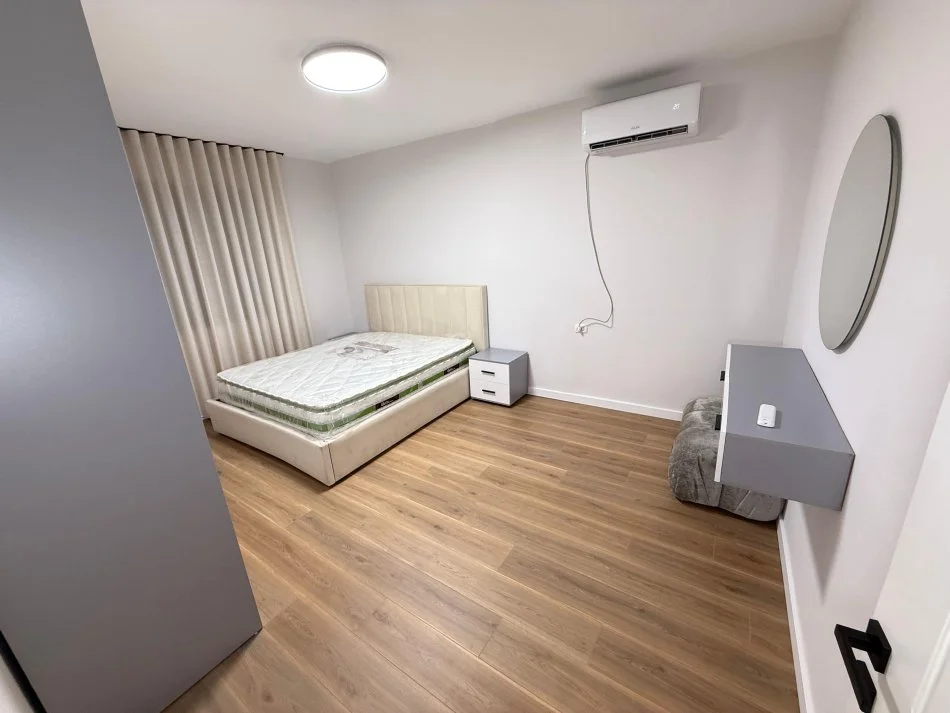 Tirane, jepet me qera apartament 2+1 Kati 1, 96 m² 800 € (21 dhjetori)