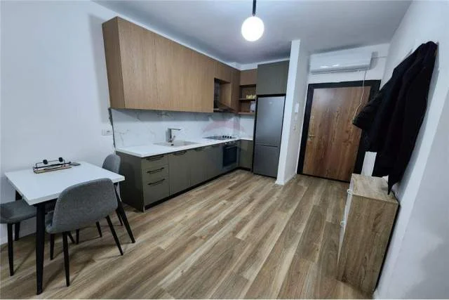 Tirane, jepet me qera apartament 1+1+BLK Kati 4, 56 m² 400 Euro (Leonard Frroku)