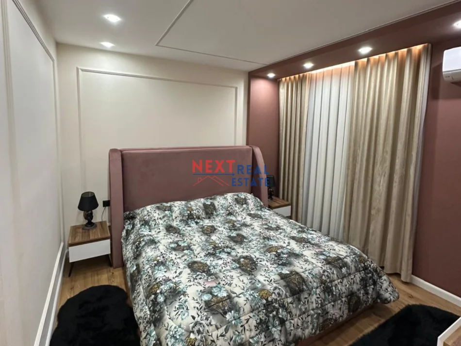 Vlore, shitet apartament 1+1+Aneks+Ballkon , 124 m² 250.000 € (TRANSBALLKANIKE)