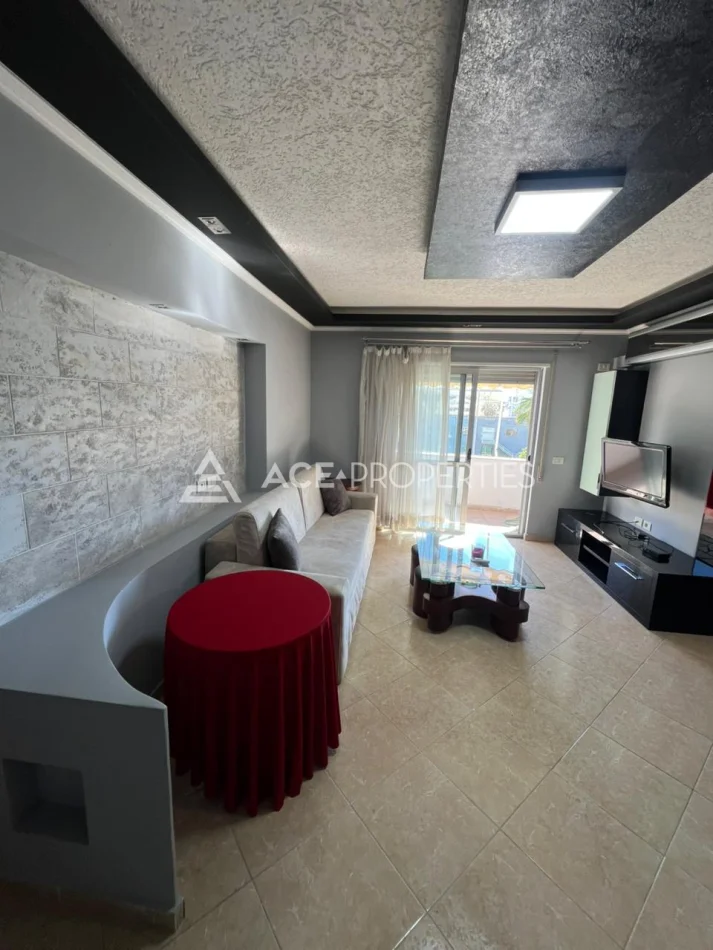 Durres, jepet me qera apartament 1+1 Kati 2, 100 m² 400 € (Durres,Plazh)