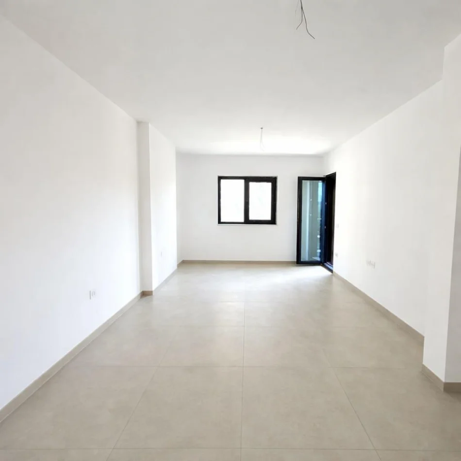 Tirane, shitet 1+1 Kati 3, 71 m² (CORNER REZIDENCE)
