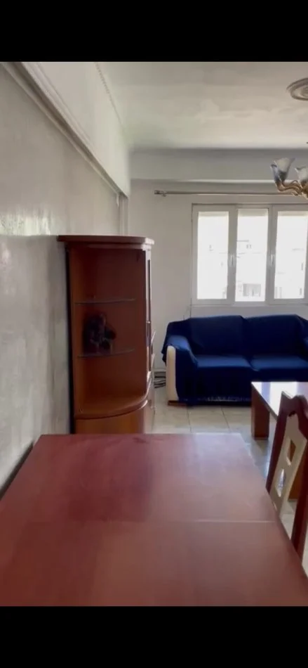 Elbasan, shitet apartament 2+1 Kati 5, 