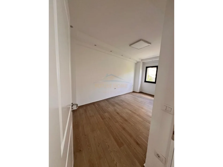 Tirane, shitet apartament 1+1 Kati 2, 71 m² 225.000 € (RRUGA E ELBASANIT)