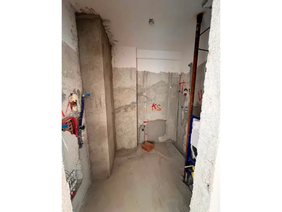 Tirane, shitet apartament 1+1 Kati 3, 52 m² 152.000 € (RRUGA E ELBASANIT)