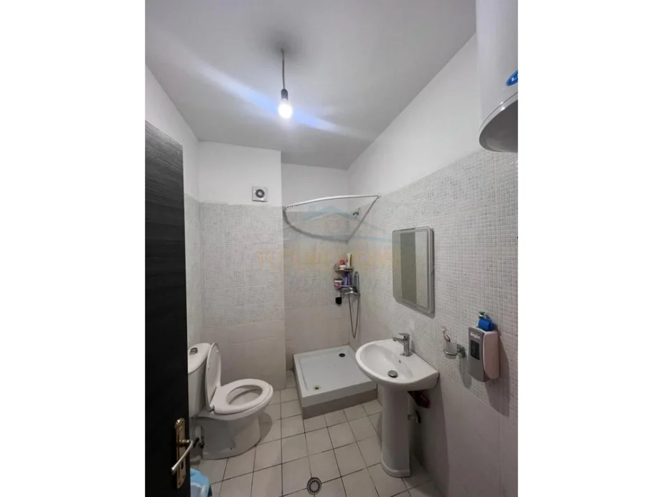 Tirane, shitet apartament 2+1+Ballkon Kati 4, 90 m² 145.000 € (KOMPLEKS FRATARI)