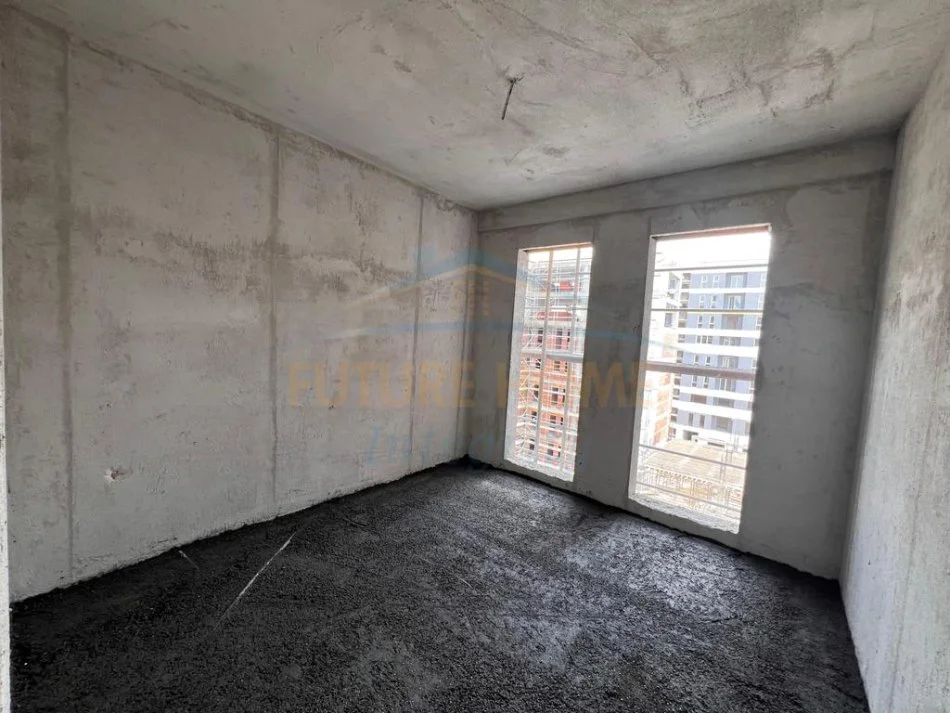 Tirane, shitet apartament 2+1+Ballkon Kati 5, 105.000 € (UNIVERS CITY)