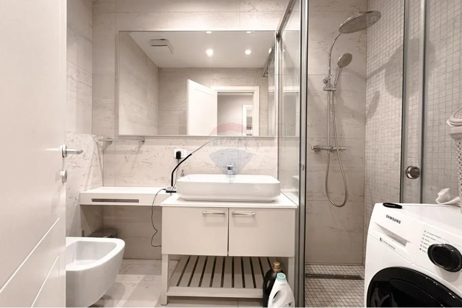 Tirane, jepet me qera apartament 2+1+Aneks+Ballkon Kati 3, 120 m² 1.400 € (Kompleksi Delijorgji)