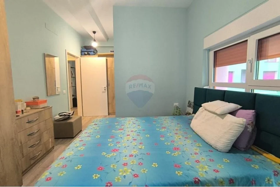 Tirane, jepet me qera apartament 2+1+Aneks+Ballkon Kati 3, 98 m² 149.500 € (Ali Demi)