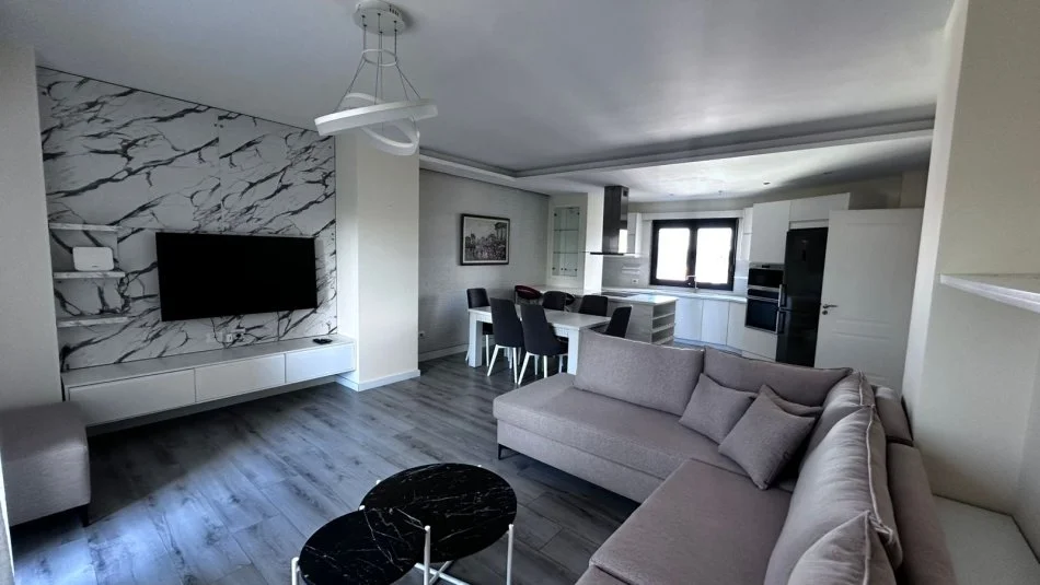 Tirane, jepet me qera apartament 2+1+Aneks+Ballkon Kati 4, 144 m² 1.500 € (Piazza Scanderbeg)