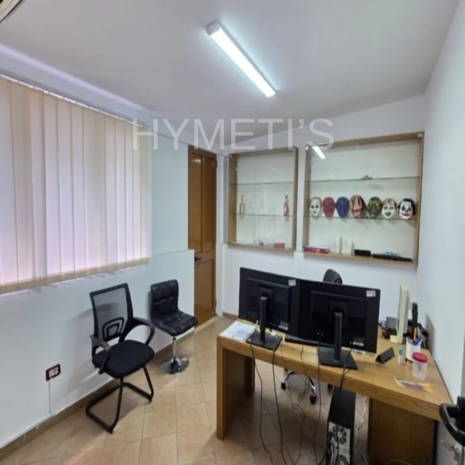 Tirane, jepet me qera ambjent biznesi , 120 m² 800 € (Rruga Frosina Plaku, Njësia Bashkiake 7 1023)
