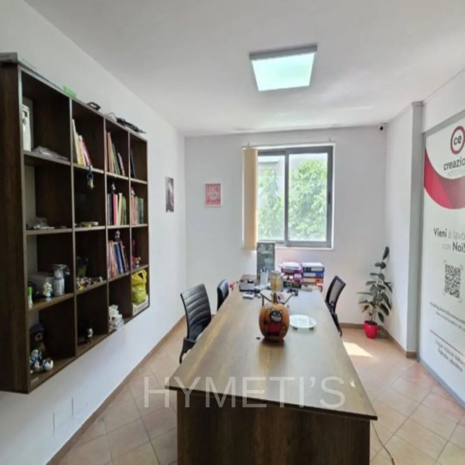 Tirane, jepet me qera ambjent biznesi , 120 m² 800 € (Rruga Frosina Plaku, Njësia Bashkiake 7 1023)