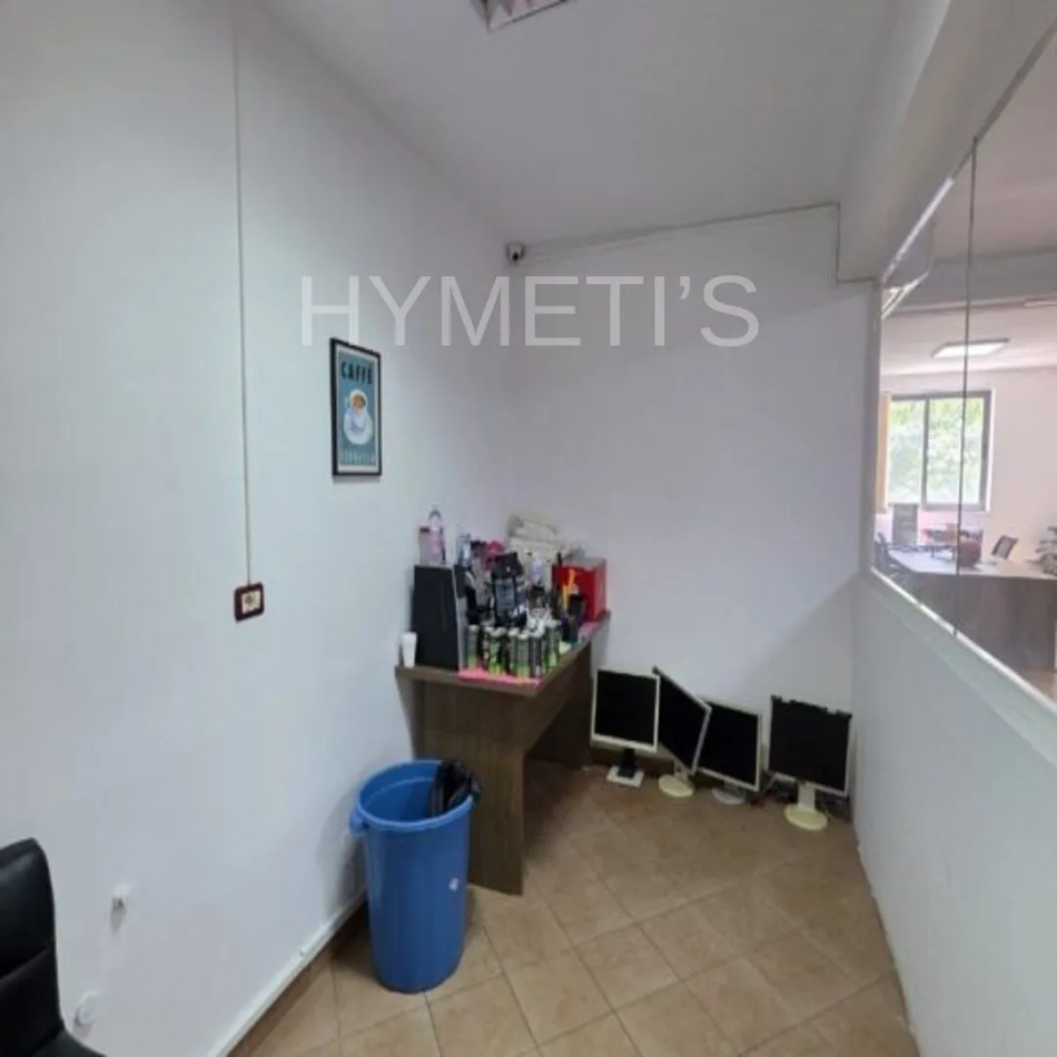 Tirane, jepet me qera ambjent biznesi , 120 m² 800 € (Rruga Frosina Plaku, Njësia Bashkiake 7 1023)