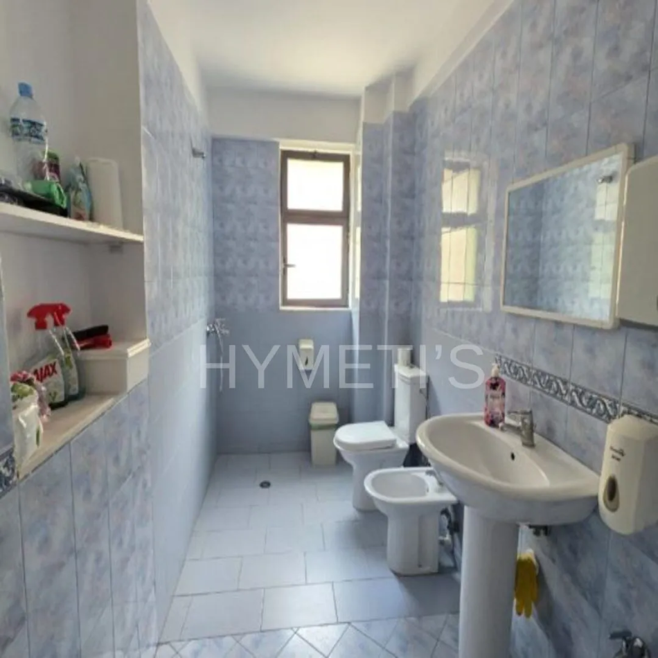Tirane, jepet me qera ambjent biznesi , 120 m² 800 € (Rruga Frosina Plaku, Njësia Bashkiake 7 1023)