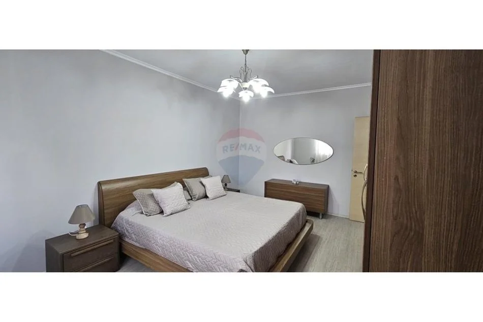 Tirane, jepet me qera apartament 2+1 Kati 2, 73 m² 600 € (Pallati me Shigjeta)