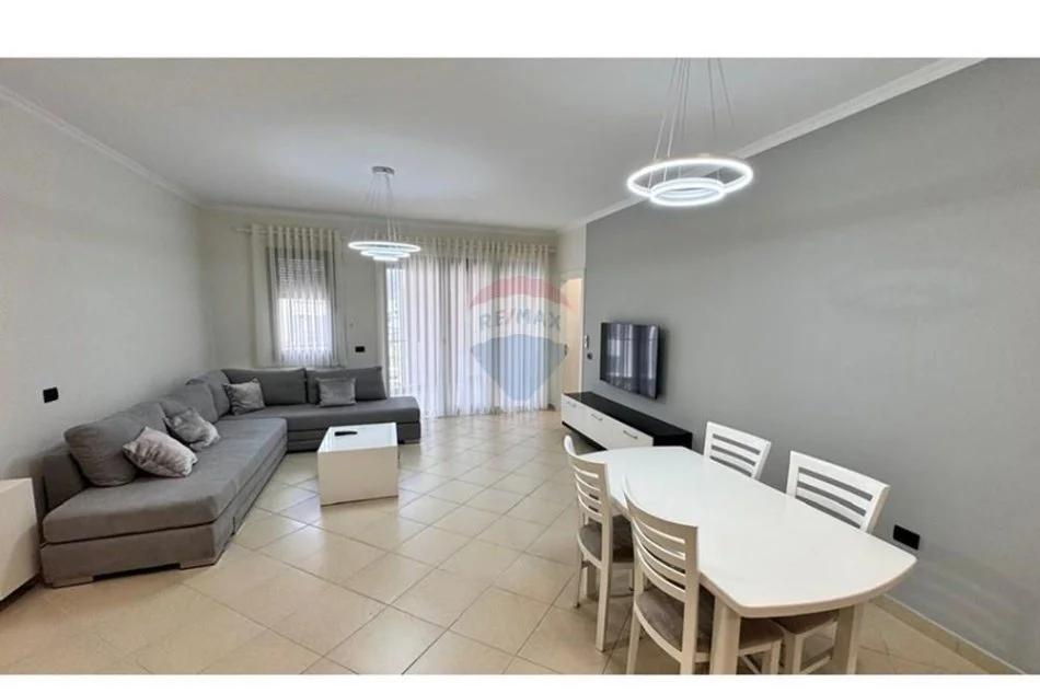 Tirane, jepet me qera apartament 1+1+Aneks+Ballkon Kati 3, 89 m² 800 € (Rruga e Kosovareve)