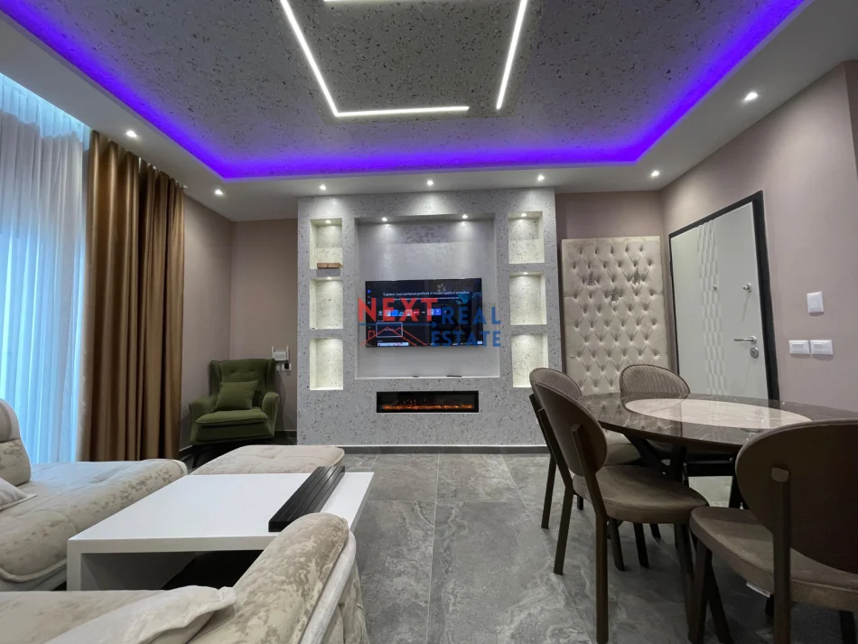 Vlore, jepet me qera apartament 1+1+Ballkon , 601 € (UJE I FTOHTE)