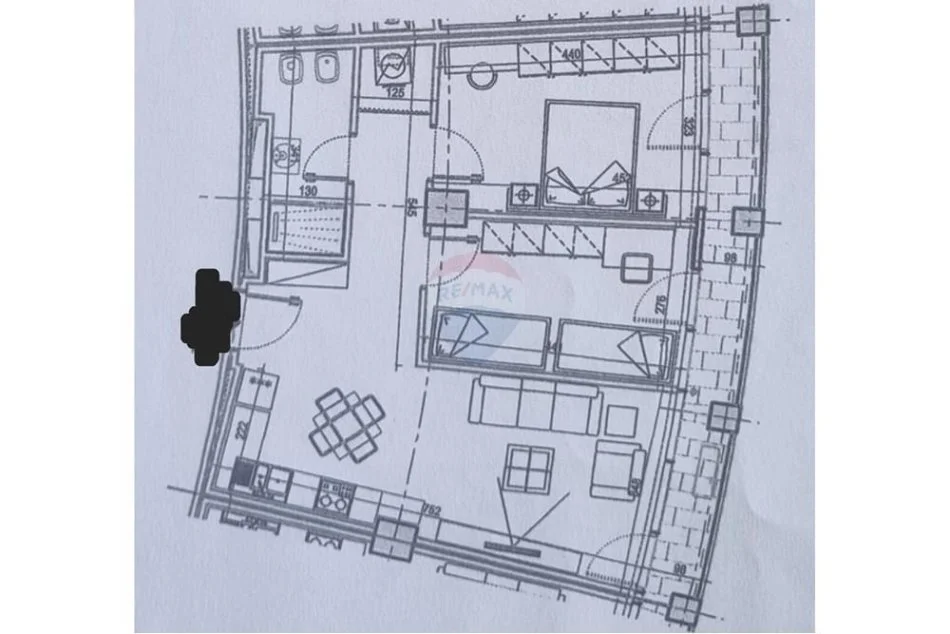 Tirane, jepet me qera zyre Kati 1, 93 m² 1.500 € (Lake View Residences)