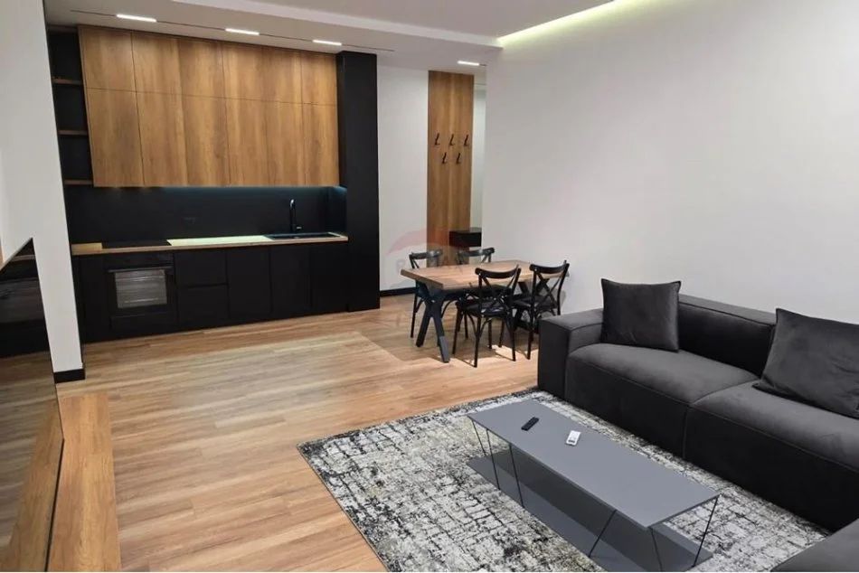 Tirane, jepet me qera apartament 1+1+Aneks+Ballkon Kati 3, 74 m² 1.000 € (Kompleksi Delijorgji)