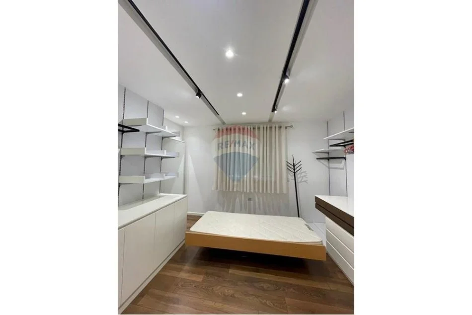 Tirane, jepet me qera apartament 2+1+Aneks+Ballkon Kati 4, 111 m² 850 € (Kompleksi Panorama)