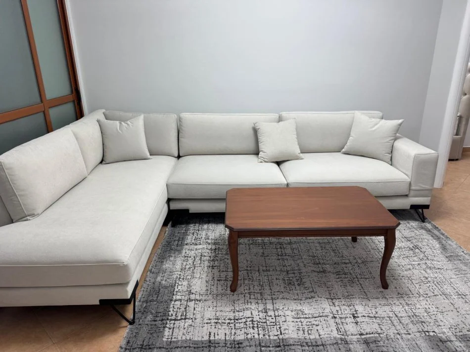 Tirane, jepet me qera apartament 2+1 Kati 7, 80 m² 800 € (21 dhjetori)