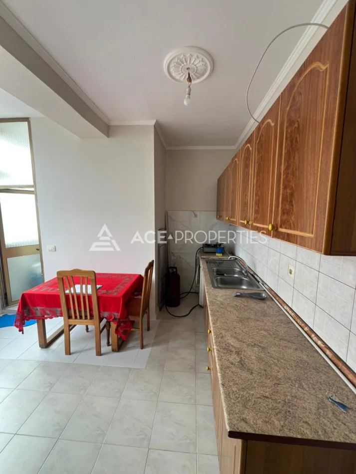 Durres, jepet me qera apartament 1+1 Kati 3, 50 m² 350 € (Vollga, Durres)