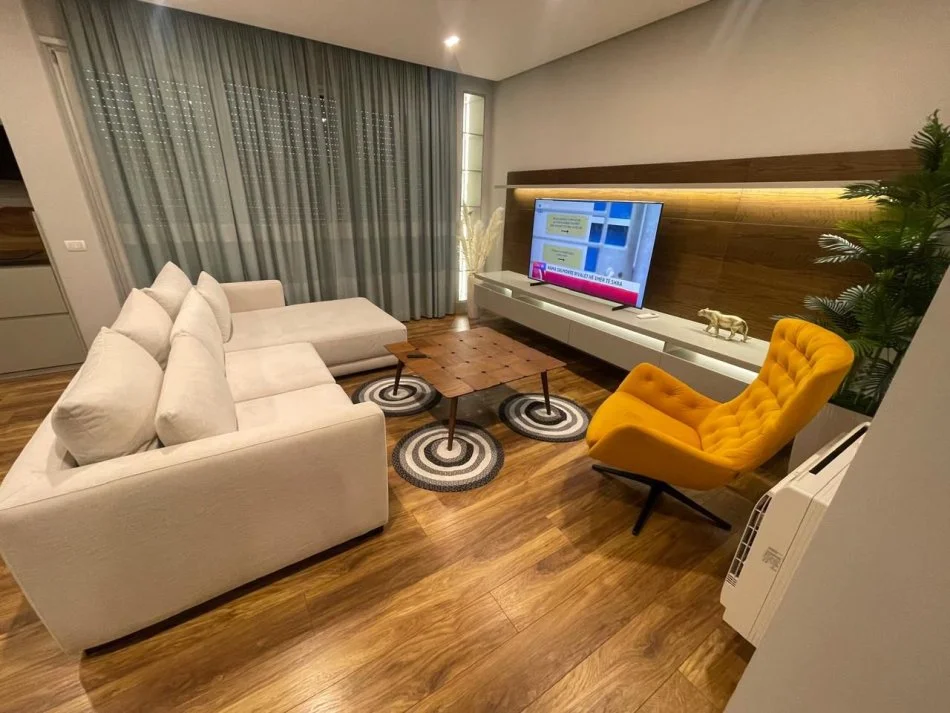 Tirane, jepet me qera apartament 2+1 Kati 2, 114 m² 1.200 € (Teg)