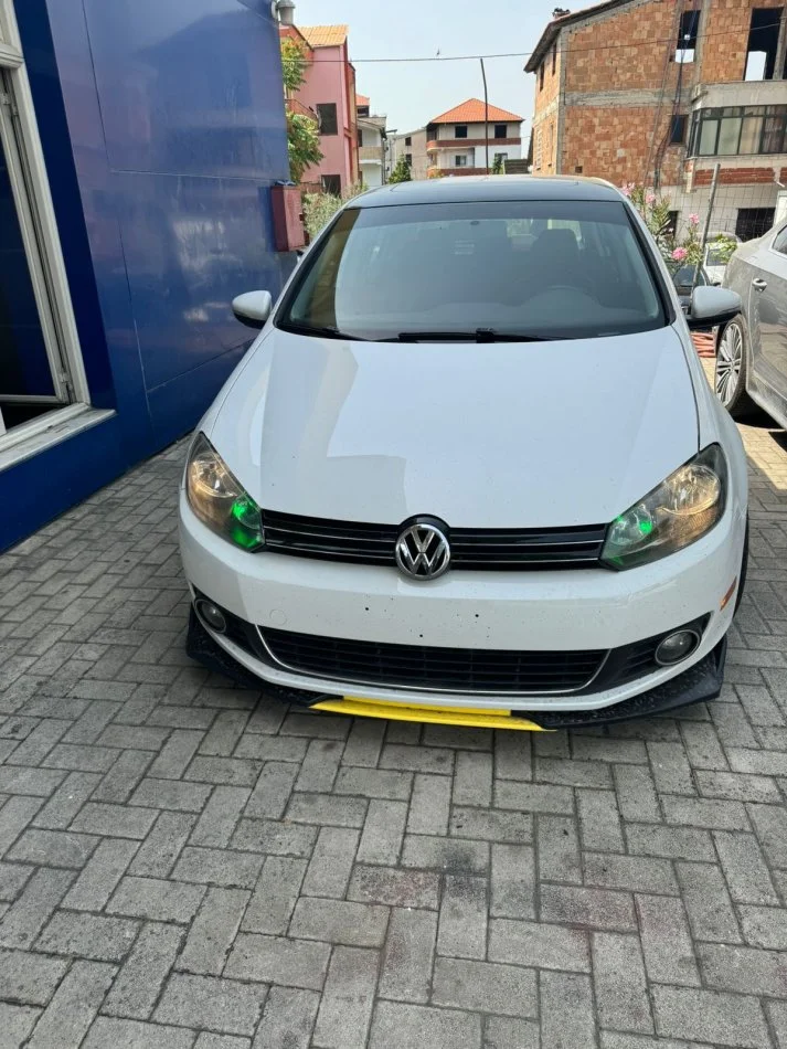 Tirane, shes makine Golf 6 me letra te bera 7900€  Benzin+gaz , e bardhë automatik 185 km