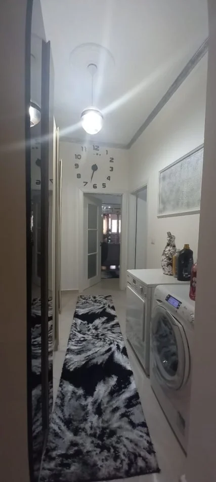 Tirane, shitet apartament 1+1 Kati 0, 90 m² 100.000 € (Te Market Aron)