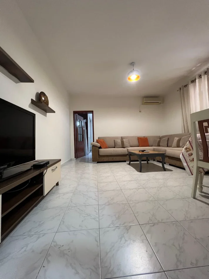 Shqiperi, jepet me qera apartament 1+1+Aneks Kati 0, 62 m² 550 € 
