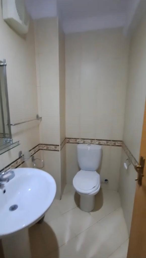 Tirane, jepet me qera apartament 2+1+BLK Kati 7, 120 m² 47.000 Leke (rruga Reshit Petrela)